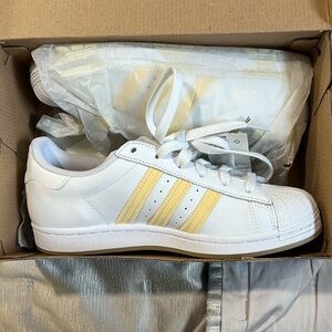 Stan Smith, superstar girls edition size 7